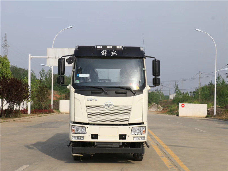 國六解放14方灑水車