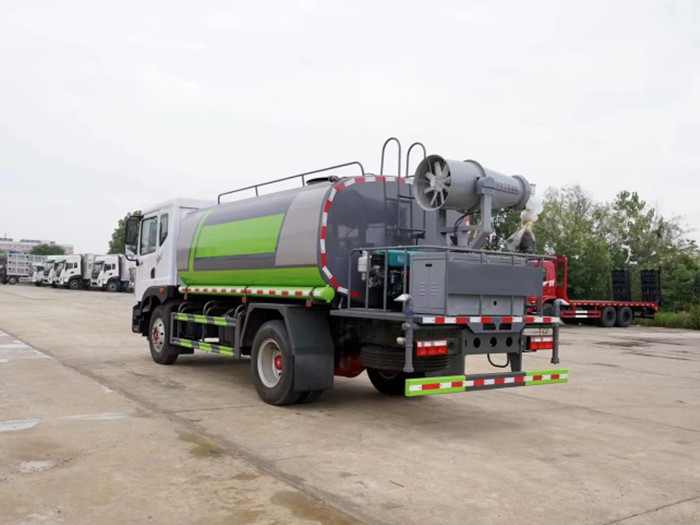 國(guó)六東風(fēng)多利卡D9 12噸霧炮車(chē)_灑水車(chē)廠家