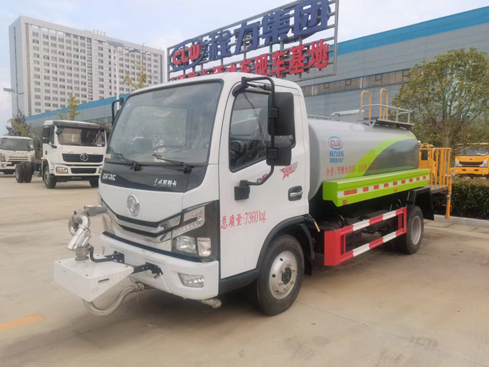 國(guó)六小型灑水車_東風(fēng)多利卡5方灑水車_ 5噸灑水車價(jià)格_程力灑水車廠家